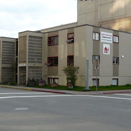 Bent Prop Inn & Hostel Of Alaska - Downtown Anchorage Exterior foto